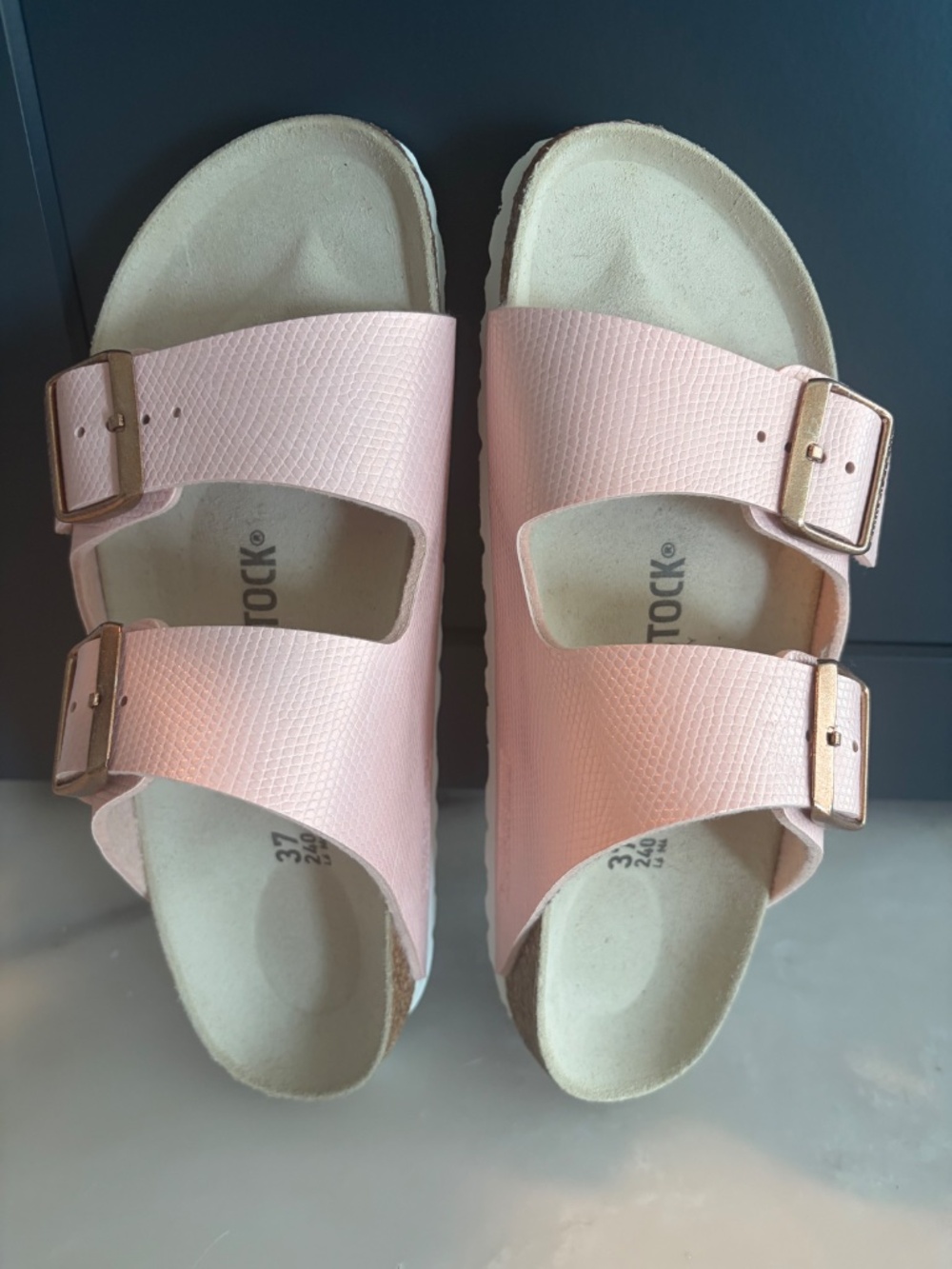 Never Worn Birkenstock Arizona Sandals - Women's EU 37/US 6-6.5 - Blush Pink
